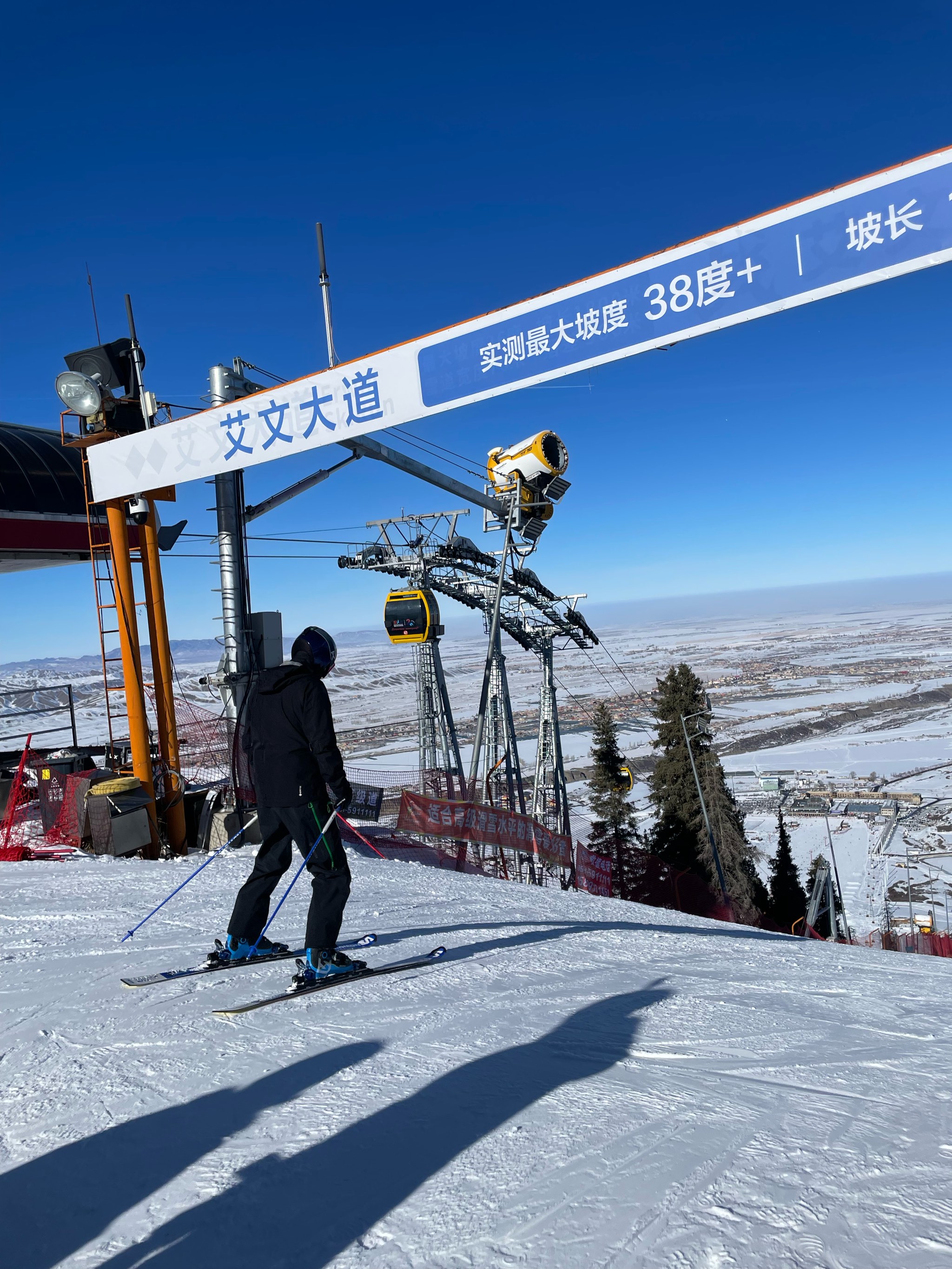 星空体育App下载-世界极限攀爬巡回赛，攀上未知的巅峰荣光的简单介绍