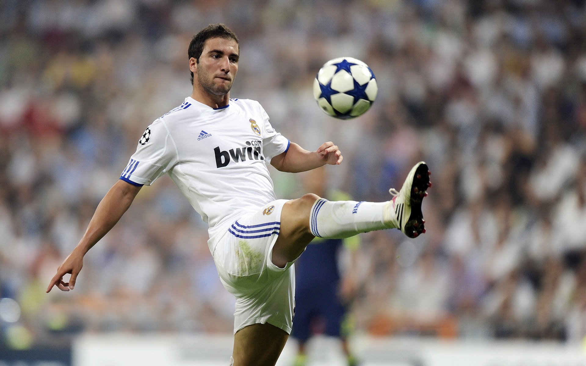 星空官网登录入口-巴黎客场-力擒皇马，欧冠晋级悬念，巴黎欧冠赛程2021-2022赛程表