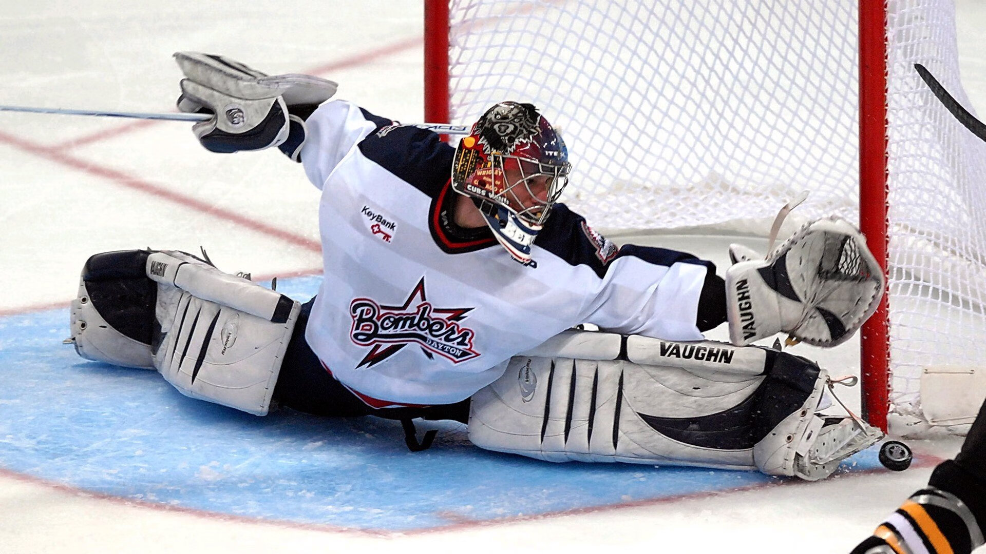 星空官网-篮球裁判技术支持系统完善提高比赛判罚准确率，篮球裁判基本功